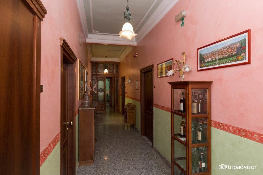 Hotel Desiree Florence Exterior photo